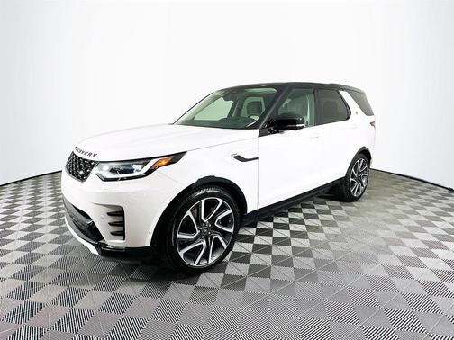 2025 Land Rover Discovery P360 Dynamic SE