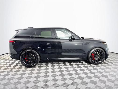 2025 Land Rover Range Rover Sport P530 Dynamic SE