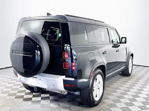 2025 Land Rover Defender P300