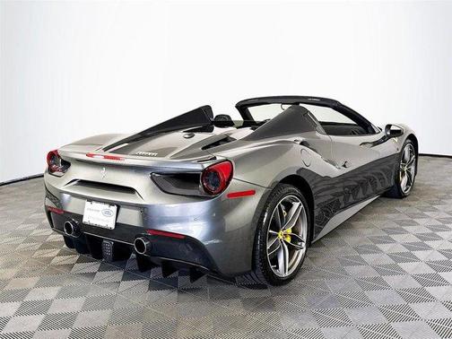 2019 Ferrari 488 Spider Base