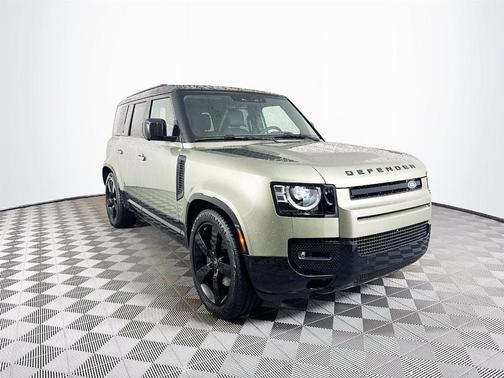 2025 Land Rover Defender P400 X-Dynamic SE