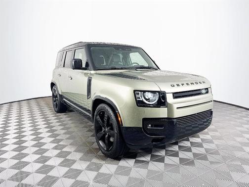 2025 Land Rover Defender P400 X-Dynamic SE