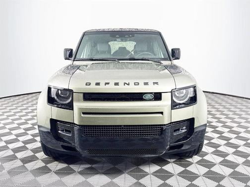 2025 Land Rover Defender P400 X-Dynamic SE