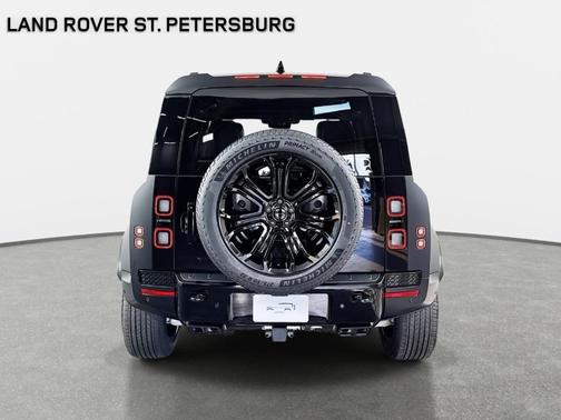 2026 Land Rover Defender OCTA