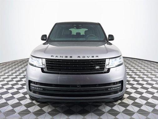 2025 Land Rover Range Rover P530 SE 7 Seat