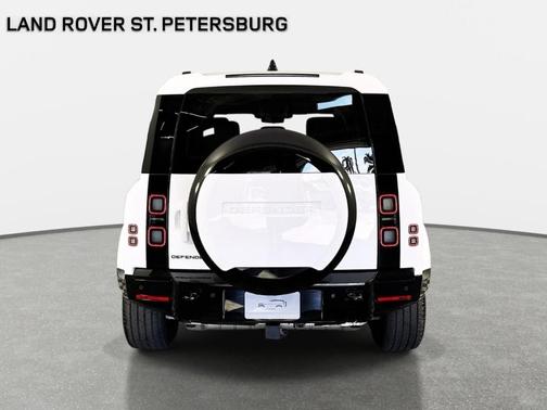 Fuji White 2026 Land Rover Defender 110 X-Dynamic SE