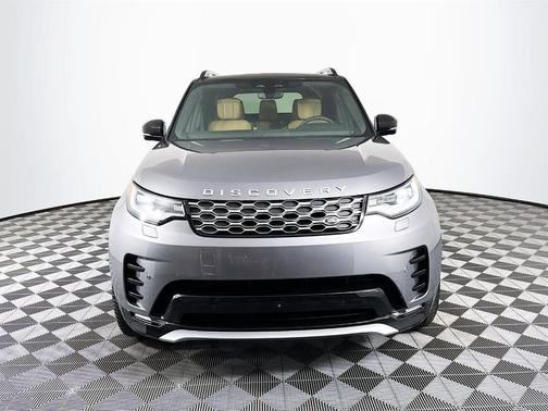 2026 Land Rover Discovery Tempest Edition