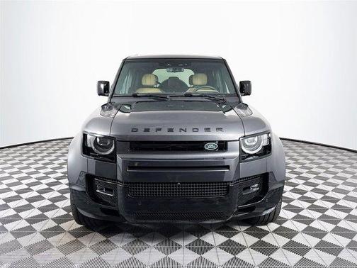 2025 Land Rover Defender P525 V8