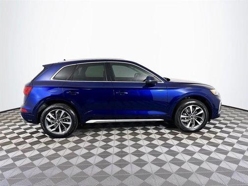 2022 Audi Q5 45 S line quattro Premium