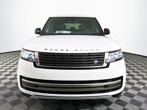 2025 Land Rover Range Rover P530 SE