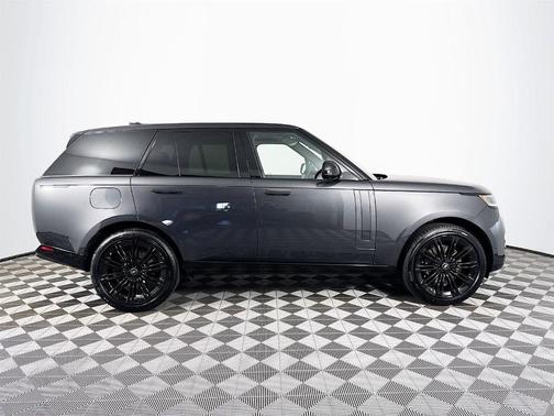 2025 Land Rover Range Rover P530 SE