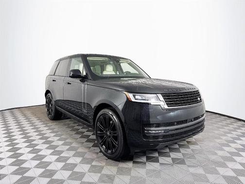 2025 Land Rover Range Rover P400 SE