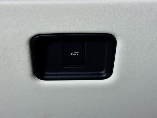 2025 Land Rover Range Rover P400 SE