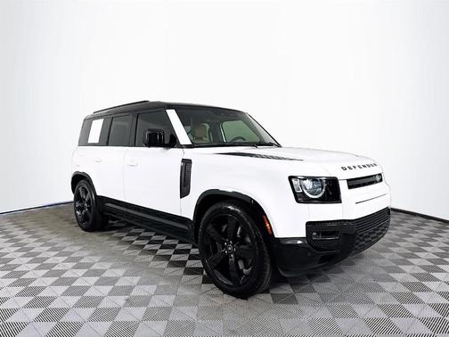 2025 Land Rover Defender P400 X-Dynamic SE