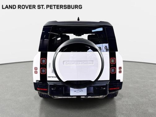 Fuji White 2026 Land Rover Defender P400 X-Dynamic SE