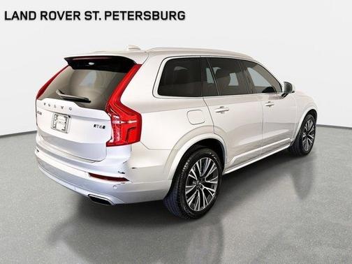 2021 Volvo XC90 T6 Momentum 7 Passenger