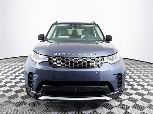 2025 Land Rover Discovery P360 Metropolitan Edition