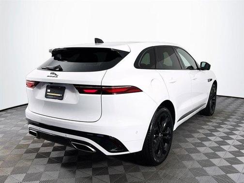 2024 Jaguar F-PACE P400 R-Dynamic S