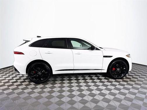 2024 Jaguar F-PACE P400 R-Dynamic S