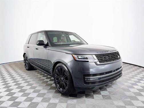 2025 Land Rover Range Rover P530 SE