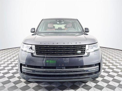 2025 Land Rover Range Rover P530 SE