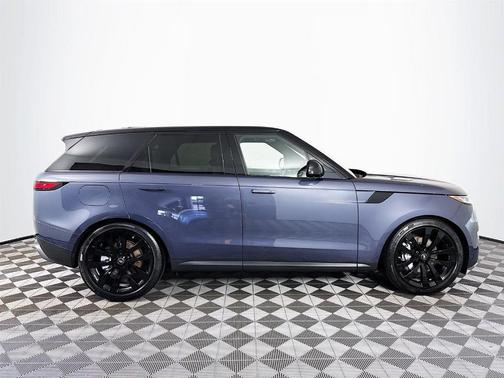 2025 Land Rover Range Rover Sport P360 SE