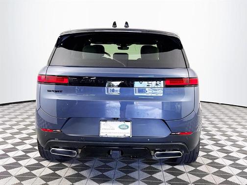 2025 Land Rover Range Rover Sport P360 SE