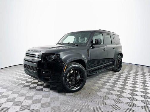 2025 Land Rover Defender P400 X-Dynamic SE