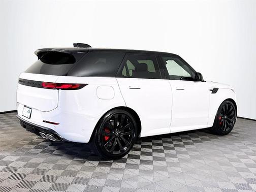 2025 Land Rover Range Rover Sport P530 Dynamic SE