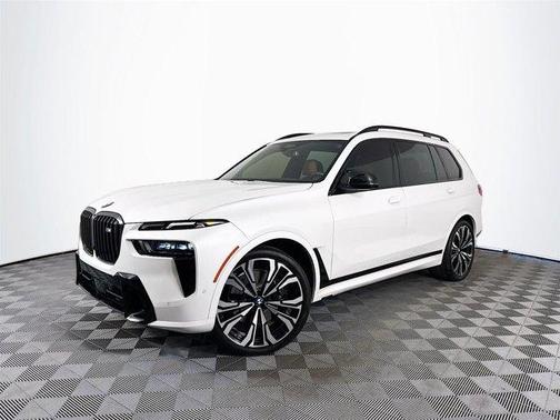 2024 BMW X7 M60i
