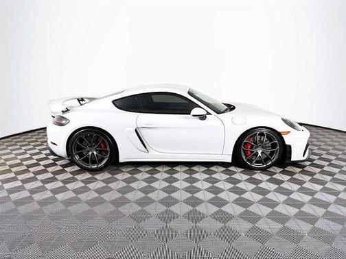 2020 Porsche 718 Cayman GT4