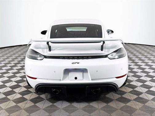 2020 Porsche 718 Cayman GT4