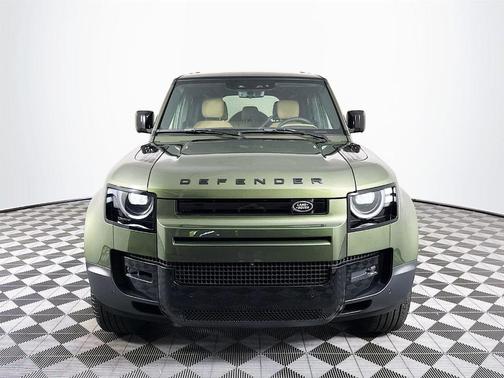 2026 Land Rover Defender S 300PS