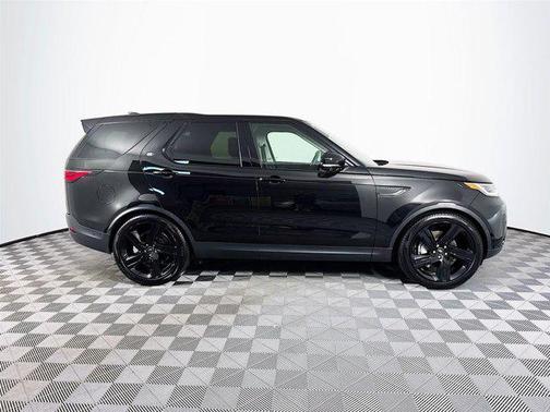 2024 Land Rover Discovery P300 S
