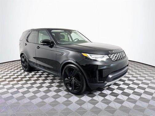 2024 Land Rover Discovery P300 S