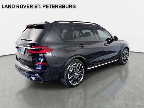 Black Sapphire Metallic 2023 BMW X7 xDrive40i