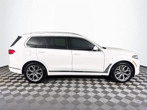 2021 BMW X7 xDrive40i