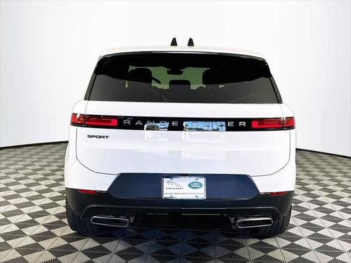 2025 Land Rover Range Rover Sport P360 SE