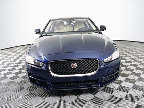 2017 Jaguar XE 25t