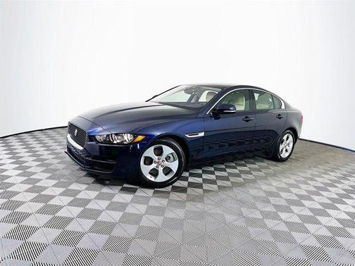 2017 Jaguar XE 25t