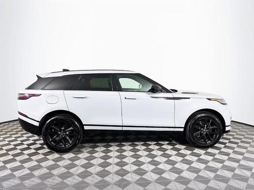 2026 Land Rover Range Rover Velar P250 Dynamic SE