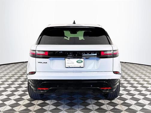 2026 Land Rover Range Rover Velar P250 Dynamic SE