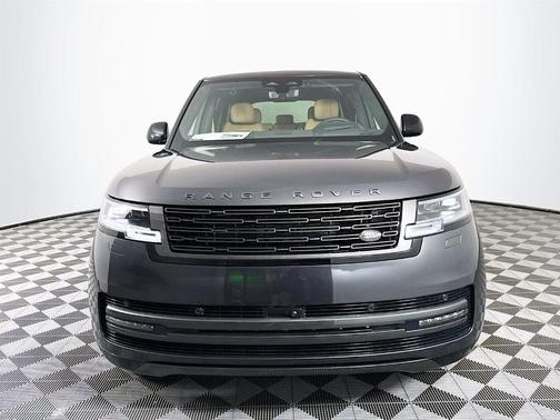 2025 Land Rover Range Rover P530 SE 7 Seat