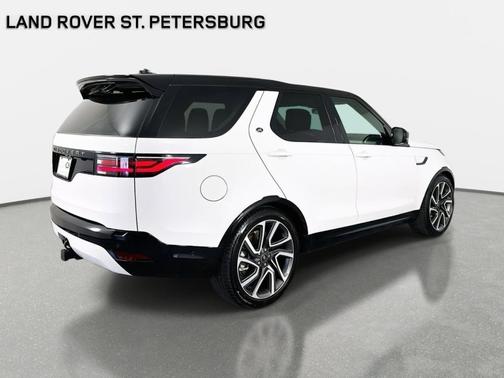 Fuji White 2025 Land Rover Discovery P360 Dynamic SE
