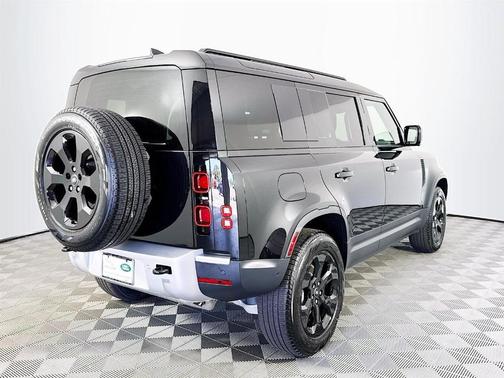 2025 Land Rover Defender P300