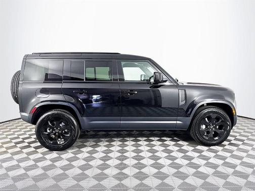 2025 Land Rover Defender P300