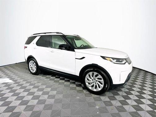 2024 Land Rover Discovery P300 S