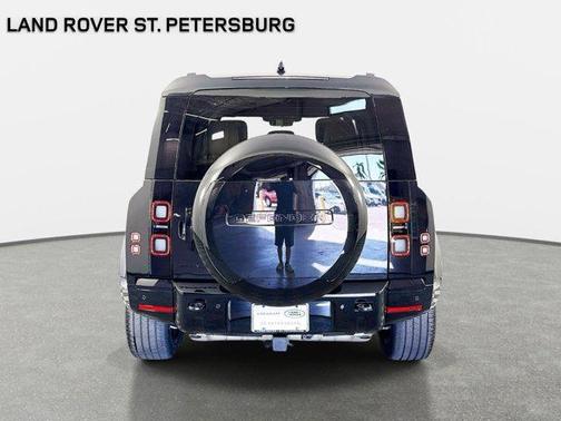 Santorini Black 2026 Land Rover Defender P400 X-Dynamic SE