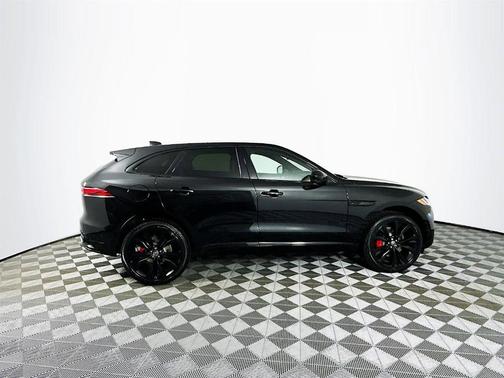2025 Jaguar F-PACE P400 R-Dynamic S