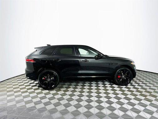 2025 Jaguar F-PACE P400 R-Dynamic S